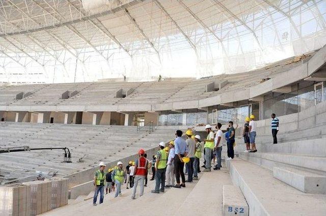 Teknik Ekip Ve Futbolcular Kamil Ocak Arena Stadyumu İnşaatını Gezdiler