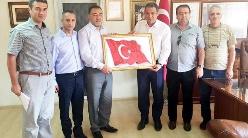 Milletvekili Ş&uuml;kr&uuml; Nazlı Esnaf Teşkilatını Ziyaret Etti