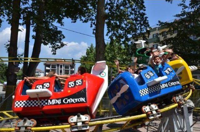 Kuran Öğrenen Çocuklar Lunaparkta Eğlendi 3