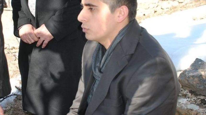 Yol Kesen Ter&ouml;ristler Tarafından Vurulan İmam Van&rsquo;a Getirildi