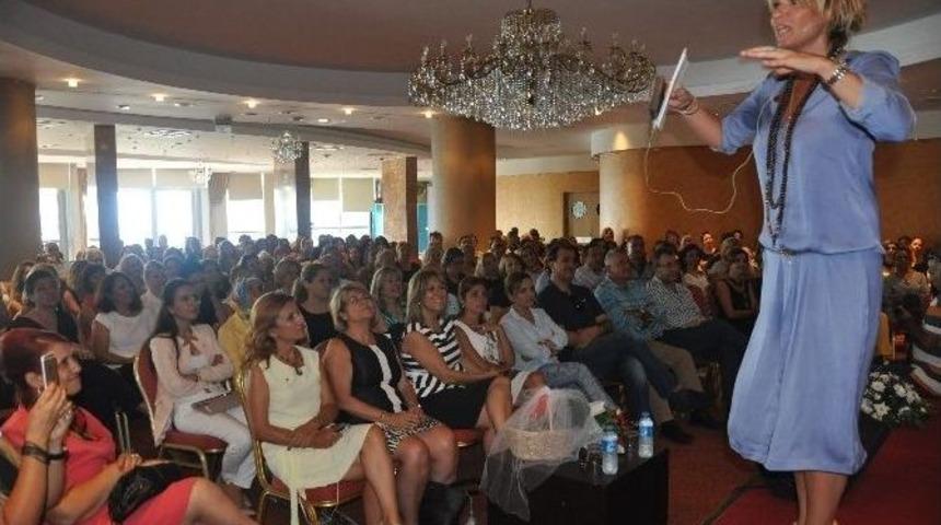 Ayşe Arman, Kuşadası&rsquo;nda Kadın Girişimcilerin Konuğu Oldu