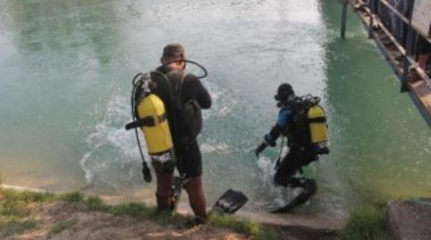 Kanalda Kaybolan &Ccedil;ocuğun Cesedi Bulundu