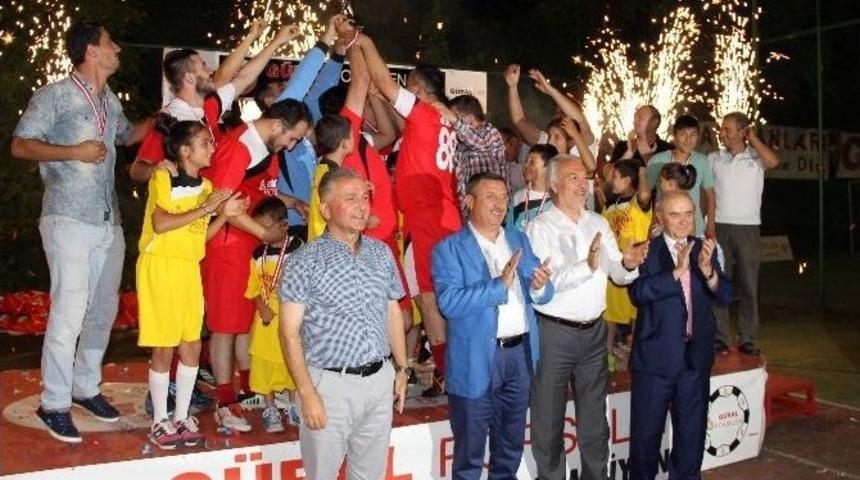K&uuml;tahya Protokol&uuml;, G&uuml;ral Porselen&rsquo;in Futbol Turnuvası&rsquo;nda Buluştu