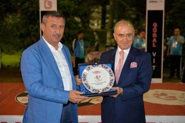 Kütahya Protokolü, Güral Porselen’in Futbol Turnuvası’nda Buluştu