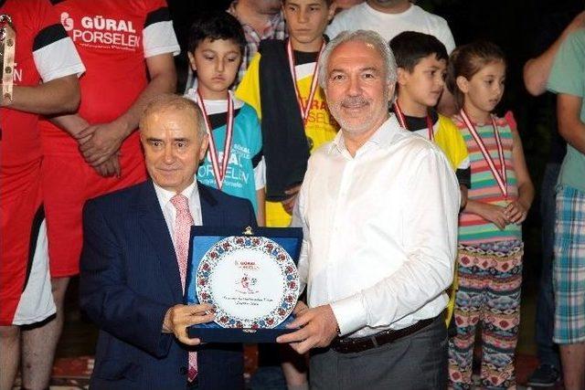 Kütahya Protokolü, Güral Porselen’in Futbol Turnuvası’nda Buluştu