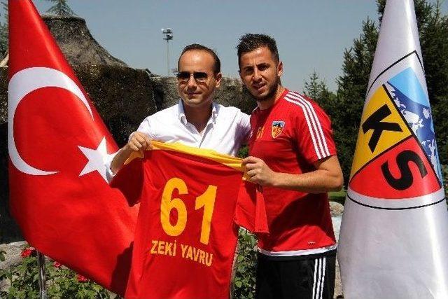 Kayserispor Zeki Yavru’yu Renklerine Bağladı