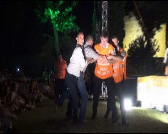 &Ccedil;anakkale&rsquo;de Goran Bregovic&rsquo;le Balkan R&uuml;zgarı Esti 1