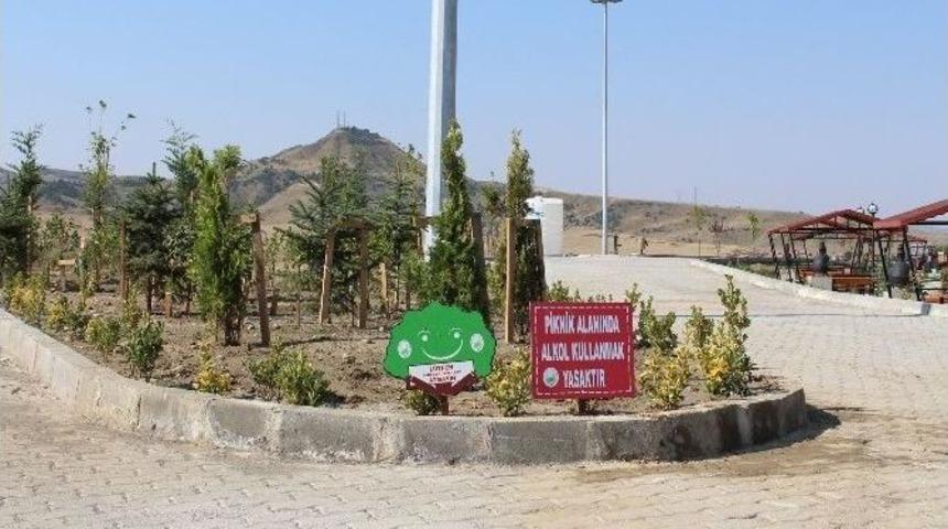 Sungurlu&rsquo;da Mesire Alanı Ve Parklara Uyarı Levhası Konuldu