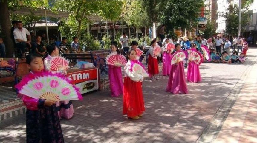 G&uuml;ney Koreliler Barış İ&ccedil;in Batman&rsquo;da