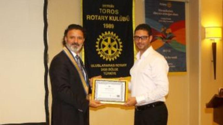 Karataş: &ldquo;kurumlar B&uuml;nyelerinde Basın Danışmanı Da Bulundurmalı&rdquo;