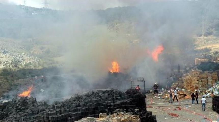 Sultangazi&rsquo;De Korkutan Yangın (3)