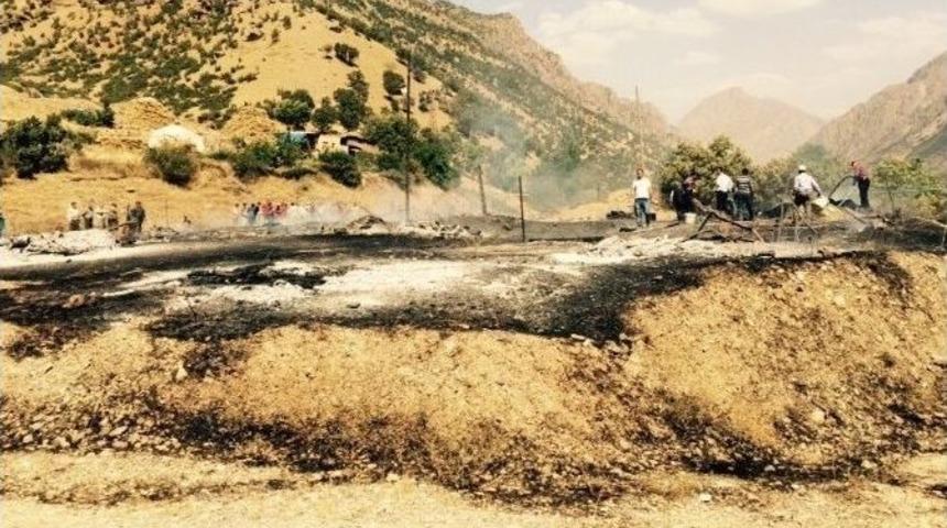 &Ccedil;imenli K&ouml;y&uuml;nde Korkutan Yangın