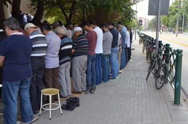 Aşırı Sıcaklar Altında Cuma Namazı 2