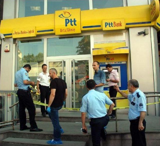 Zeytinburnu nda Ptt Şubesi Soyuldu 1