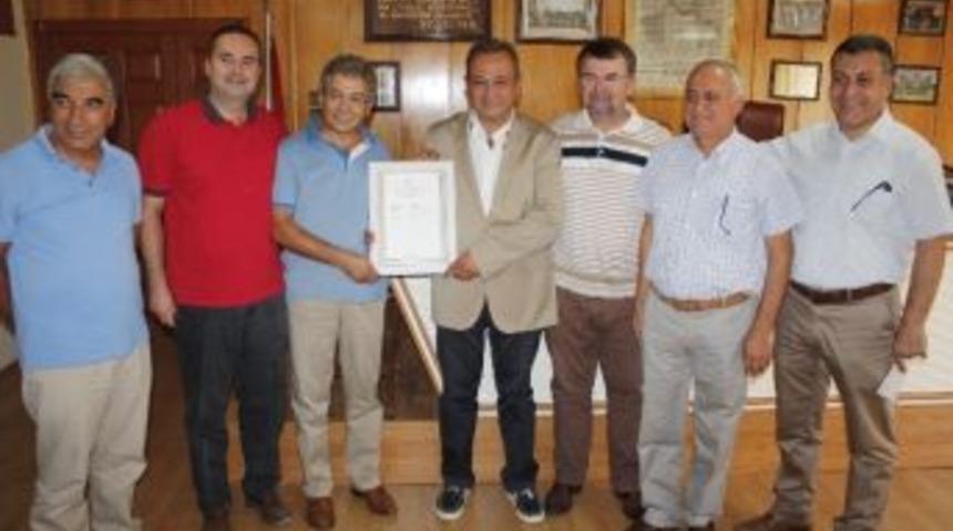 &lsquo;edremit K&ouml;rfezi &Ccedil;izik Yeşil Zeytini&rsquo; Coğrafi İşareti Tescil Edildi