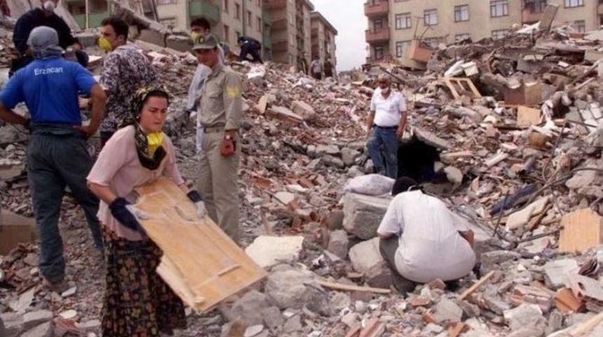Başkan Alıcık, 17 Ağustos Depremini Unutmadı