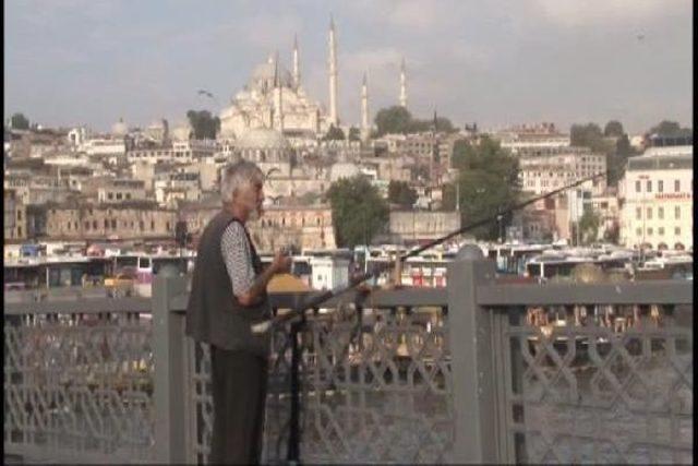 Galata K&ouml;pr&uuml;s&uuml; nde Saksı Operasyonu 2