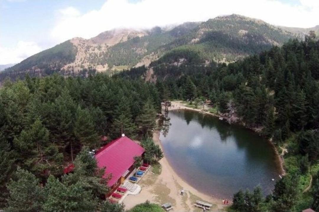 Serinlemek İsteyen Limni&rsquo;ye Akın Ediyor