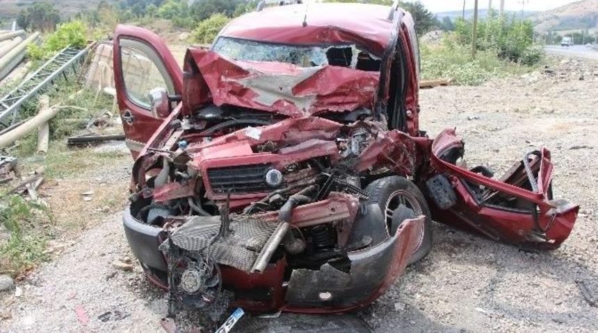 Samsun&rsquo;da Trafik Kazası: 2 Yaralı