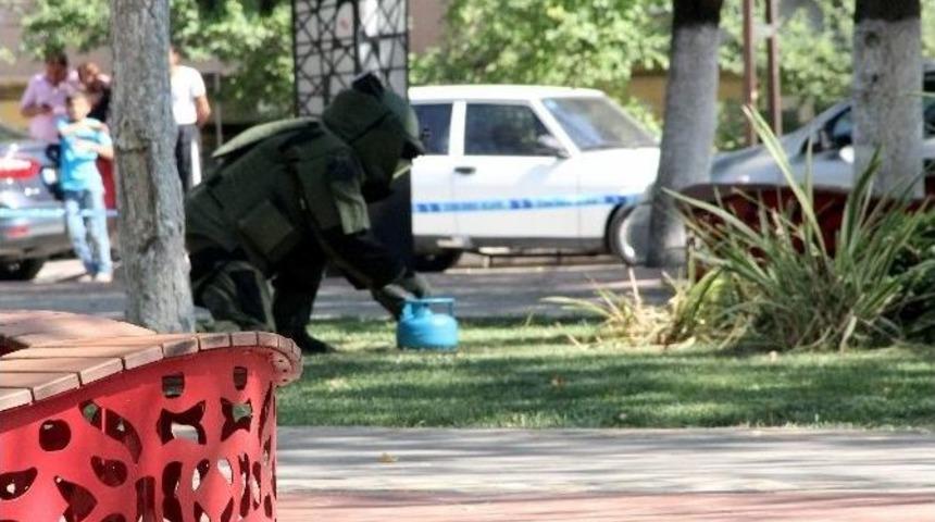 Piknik T&uuml;p&uuml; Bomba Paniğine Neden Oldu