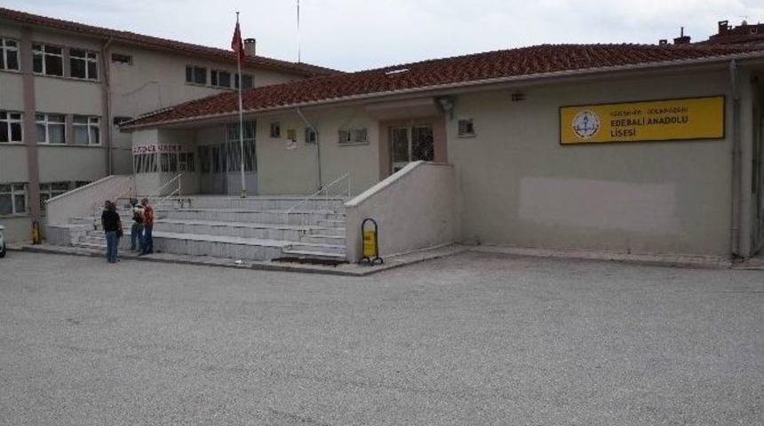 &ldquo;bayrak İndirildi&rdquo; İhbarı Alarma Ge&ccedil;irdi