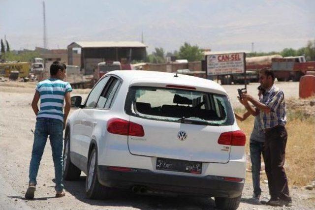 Silopi'de Terk Edilen Otomobil Bomba Yüklü Çıktı(2)