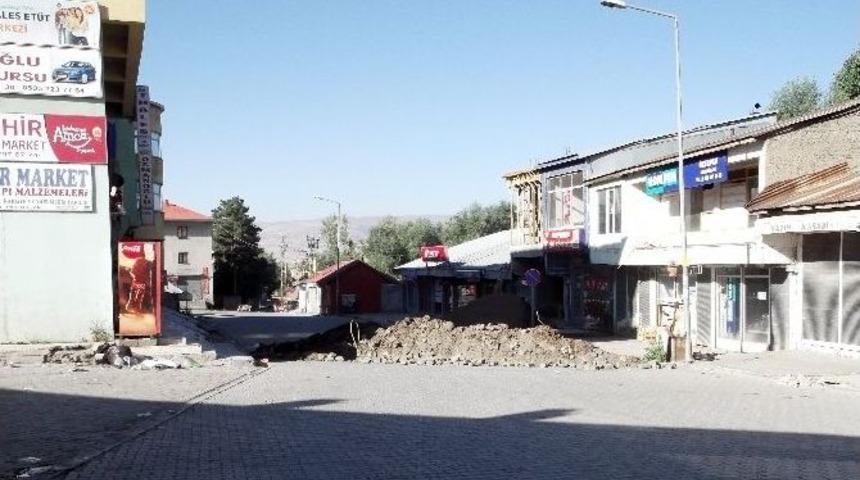 Pkk Varto&rsquo;da Hendek Kazdı