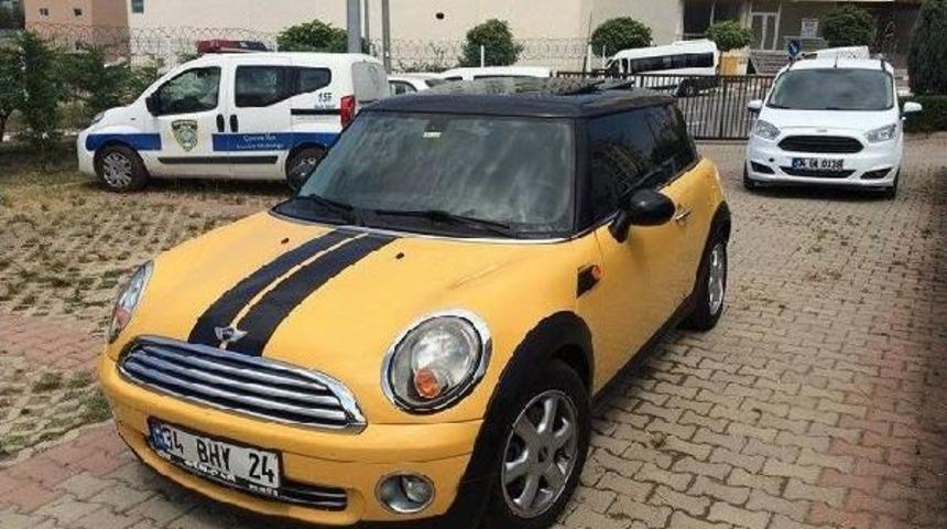 &Ccedil;ayırova'da 8 Evden Hırsızlık Yapan 2 Kişi Tutuklandı