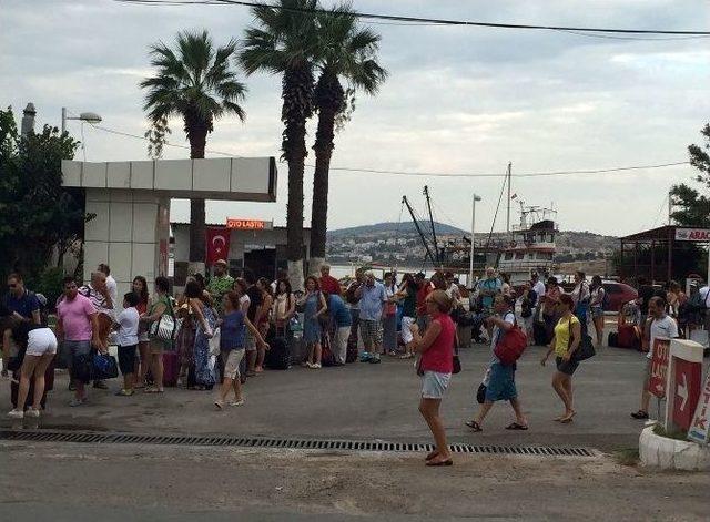 Türk Tatilciler Hafta Sonunda Yunan Adalarından Vazgeçmiyor