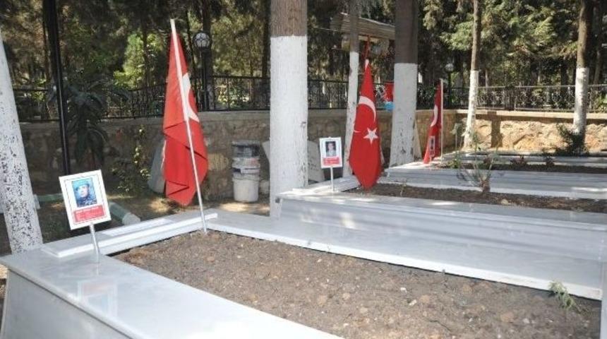 Orhangazi Şehitliğinde D&uuml;zenleme &Ccedil;alışmaları