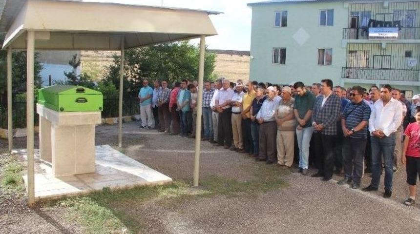 Feyzioğlu Babasını Kaybetti