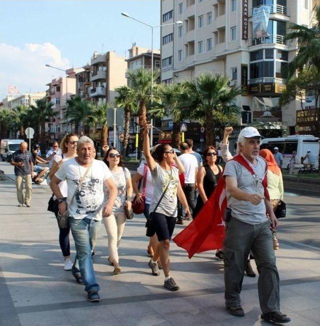 Çanakkale’de Şehitler İçin Düzenlenen Yürüyüşe 9 Kişi Katıldı