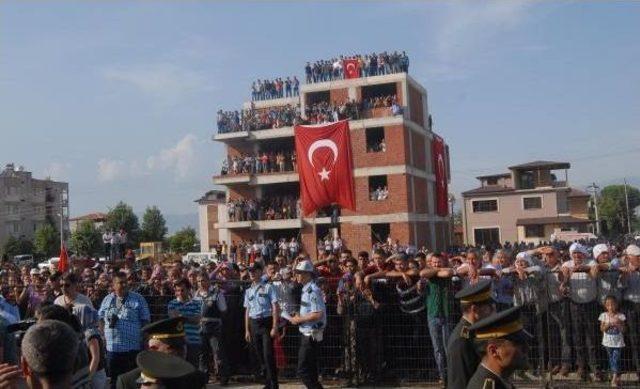 Şehit Uzman Çavuş Haşim Dirik, Sarıgöl'de Toprağa Verildi (3)