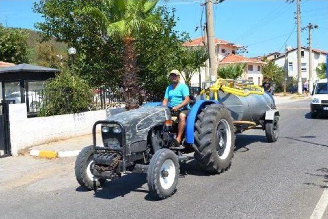 Ayvalık'ta Tatilcilerin Su Çilesi