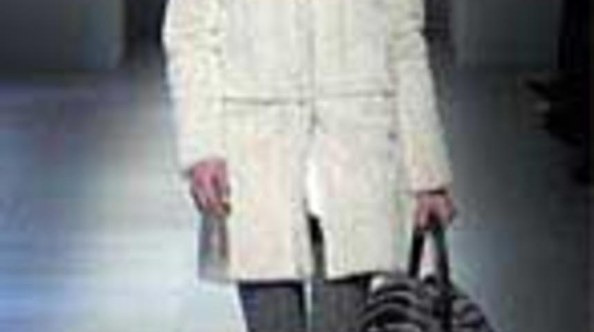 Akıllı Kadının &Ccedil;antası