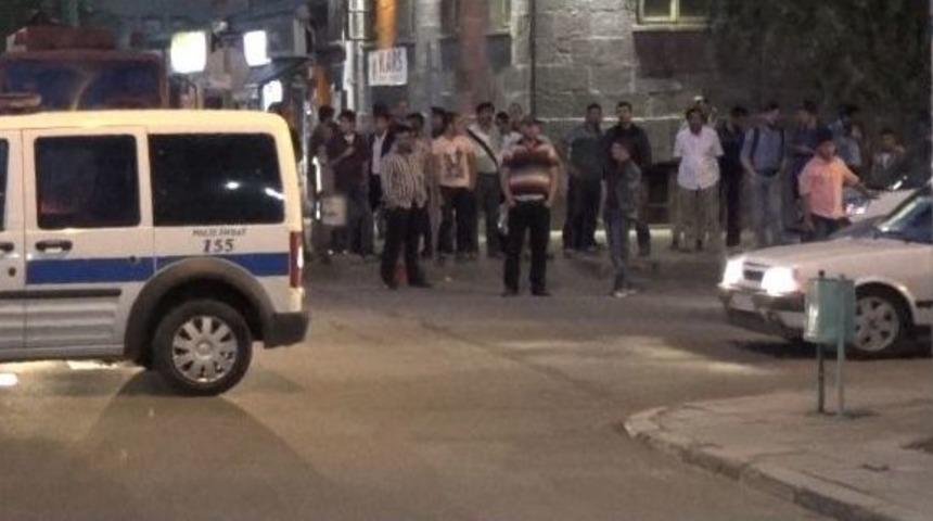 Kars&rsquo;ta Ş&uuml;pheli Poşet F&uuml;nyeyle Patlatıldı