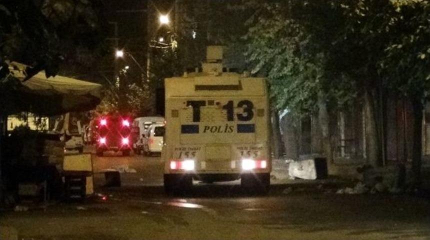 Diyarbakır&rsquo;da Gerginlik &Ccedil;ıkaran Gruba M&uuml;dahale Etti