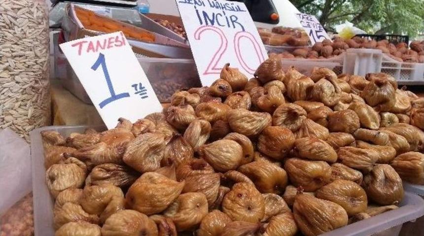Aydın&rsquo;ın Kuru İnciri Tezgahları S&uuml;slemeye Başladı