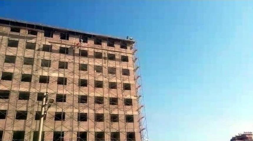 İnşaatlarda İş G&uuml;venliği Olmadan &Ccedil;alışıyorlar