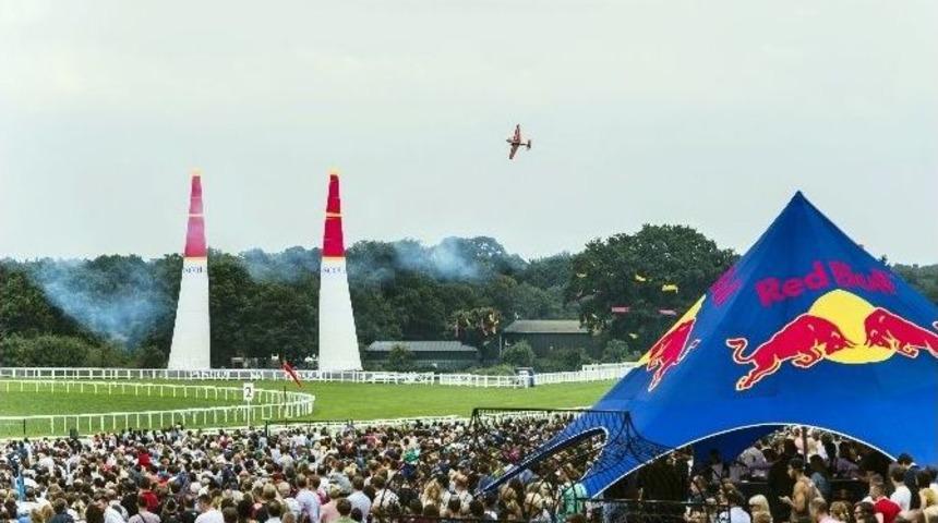 Ascot’u Kazanan Bonhomme, Bu Sezon Üçüncü Zaferine Ulaştı