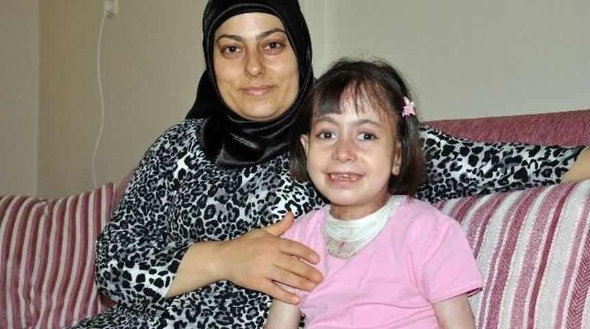 Minik Almina&rsquo;ya Devletin Şefkat Eli Uzandı