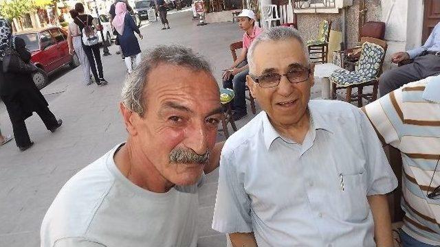 55 Yıl &Ouml;nceki Muhtarla 55 Doğumlu Muhtarın Karşılaşması 1