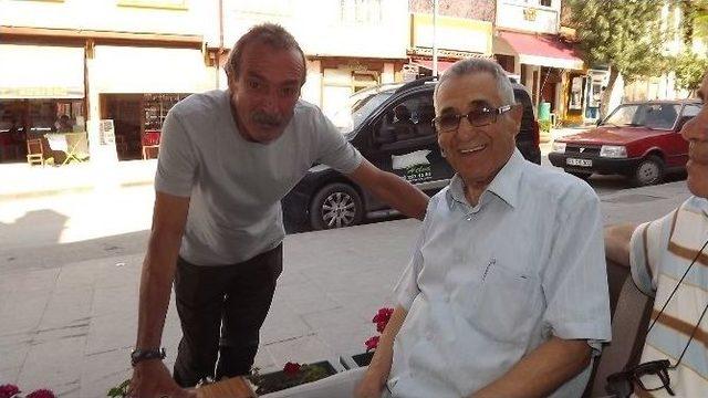 55 Yıl &Ouml;nceki Muhtarla 55 Doğumlu Muhtarın Karşılaşması 2