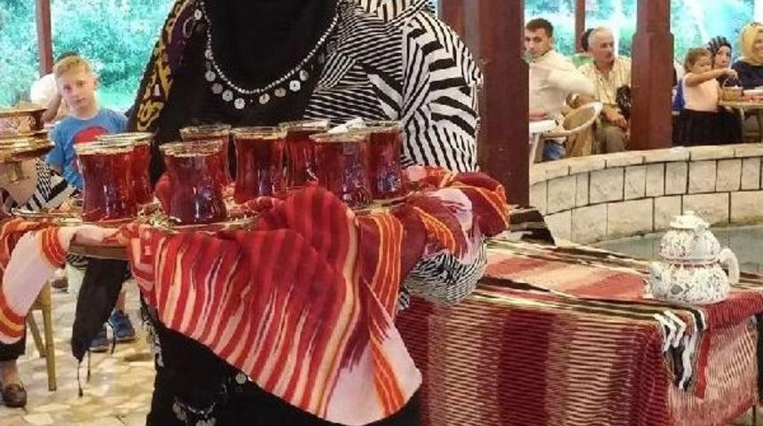 Rize'de En Iyi &Ccedil;ayı Demledi, 300 Kilo &Ccedil;ay Kazandı
