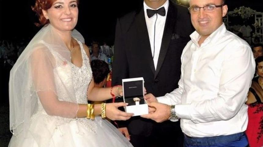 Ak Parti Milletvekili Turan D&uuml;ğ&uuml;n T&ouml;renlerine Katıldı