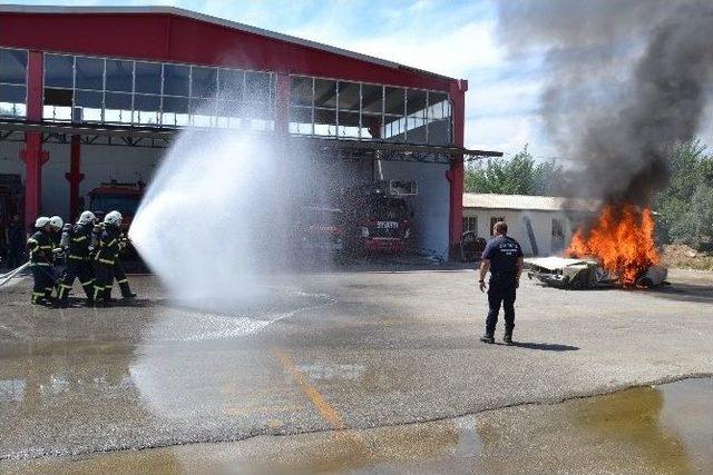 Aydın Büyükşehir İtfaiyesi Personellerini Eğitiyor