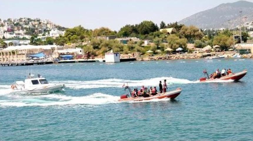 Botları Batan Ka&ccedil;aklar Karaada'ya Sığındı