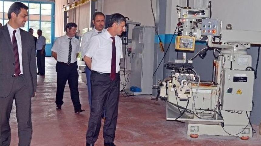 Manisa Valisi Bektaş Ukub&rsquo;un &Ccedil;alışmalarına Tam Not