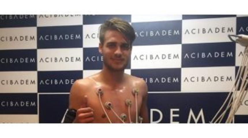 Fenerbah&ccedil;e&rsquo;nin Gen&ccedil; Oyuncusu Bursaspor&rsquo;a 4 Yıllık İmza Attı