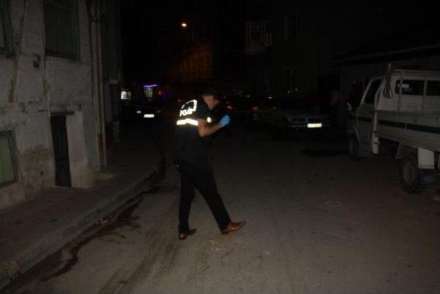 Yolda Tartıştığı Arkadaşını Vurdu 1